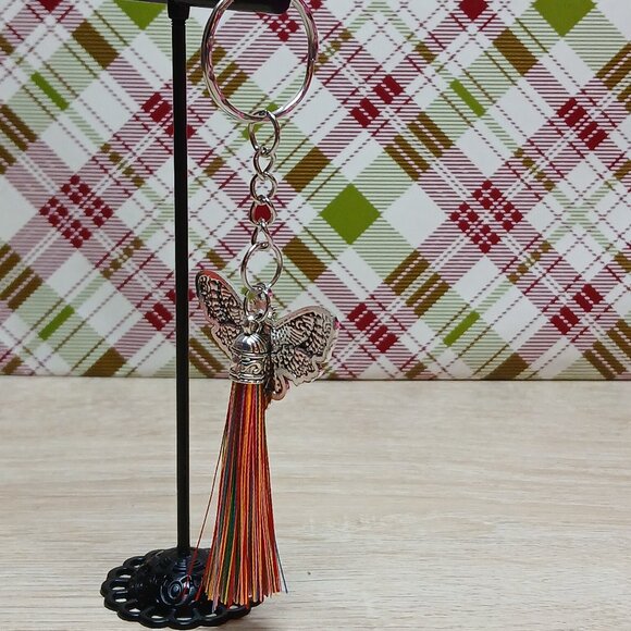 NWOT Fashion Jewelry Silver Tone Butterfly Keychain Rainbow Tassel #15 - Picture 8 of 8
